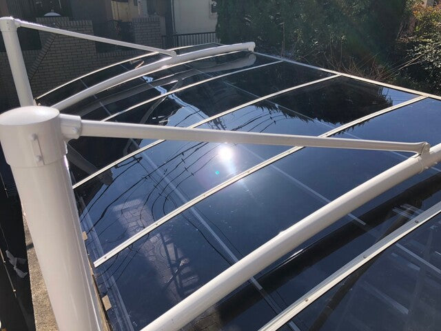 厚さ5mmのポリカ平板の特徴や販売している主なメーカー、価格相場を紹介