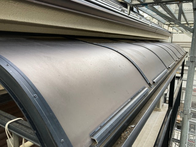 コメリで購入できるポリカ平板の種類は？金額例や購入時の注意点も紹介