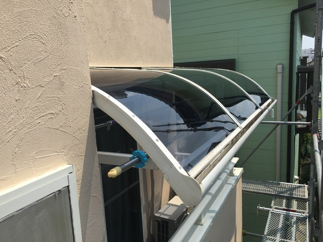 厚さ3mmのポリカ平板の特徴や販売している主なメーカー、価格相場を紹介