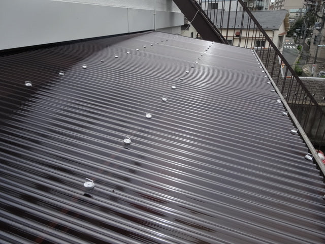 ポリカ波板を販売している主なネットショップやホームセンターを紹介