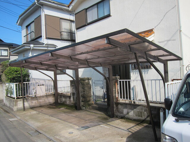 カーポートの屋根にポリカ波板が向いている理由｜おすすめの購入先も紹介